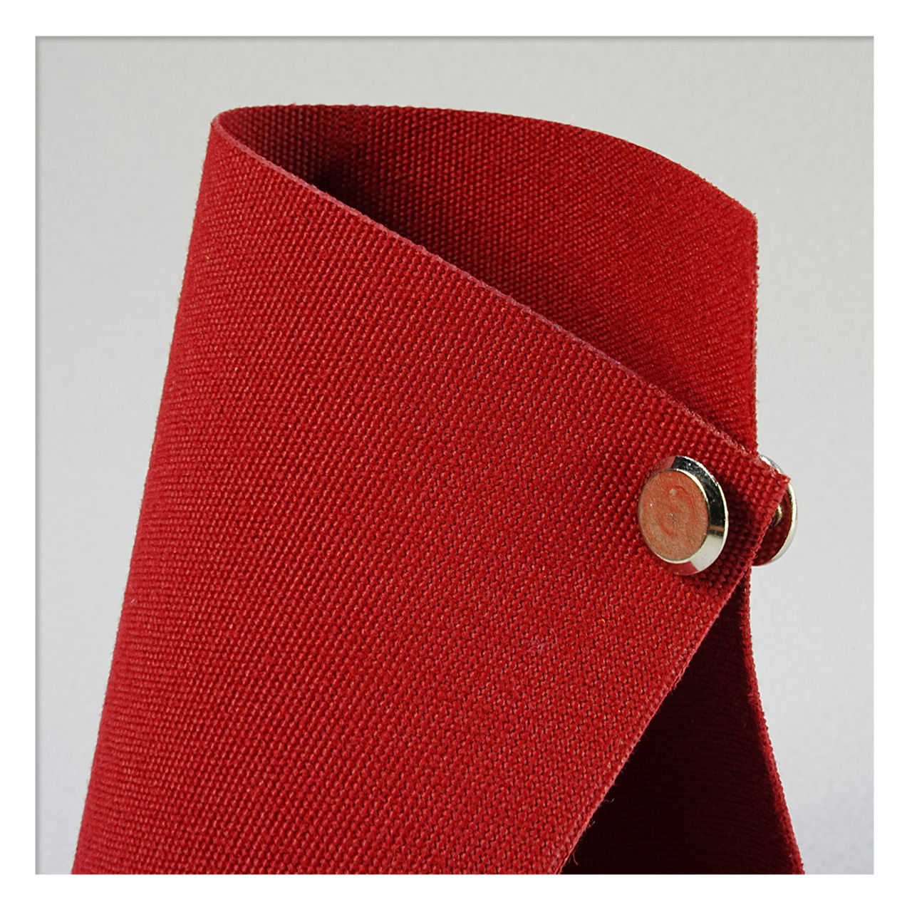 Solution dyed marine fabric SLAP dark red